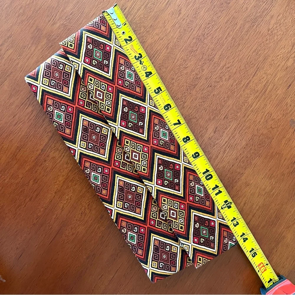 Pineda Covalin Clutch Geometric Patterned - Picture 6 of 12